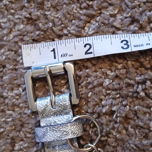 Micheal Kors silver monogram belted hip purse size S/M - Picture 15 of 15